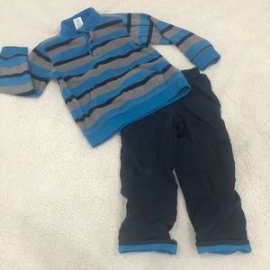 Wonderkids Boys size 4T matching fleece outfit.